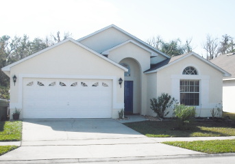 The front of the villa